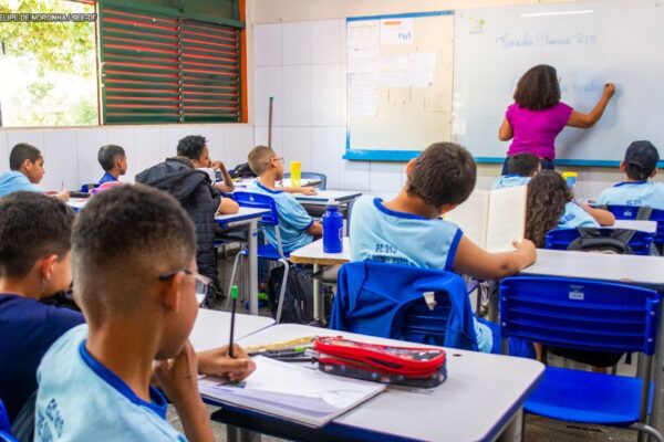 Concurso Anual para Remoção de Servidores da Educação: Oportunidade Imperdível no DF!